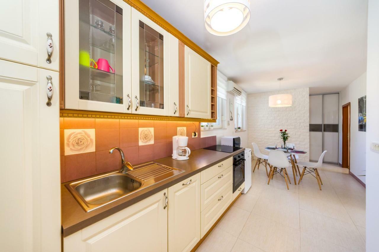 Apartman Lara Zadar Exteriör bild